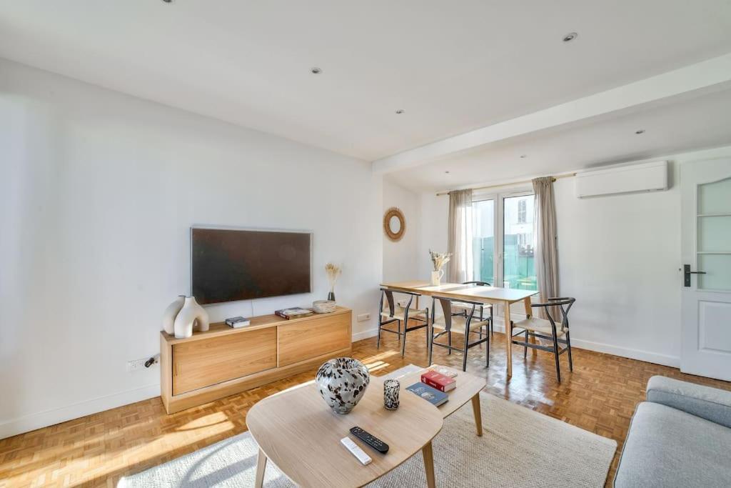 Superbe Terrasse 75m Paris Appartement